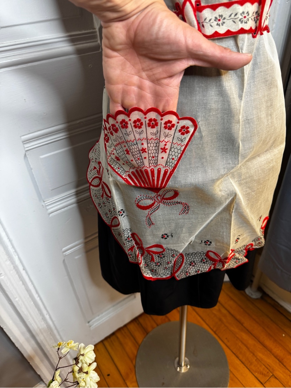 Brand New Without Tags Vintage 1959 Chiffon Hostess Apron - Picture 6 of 12
